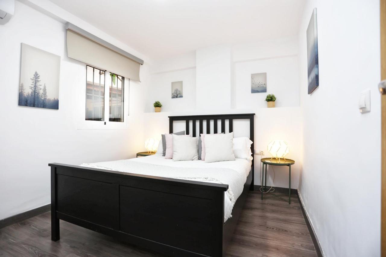 Holidays2Malaga Goya - Zona Huelin & 500 Mts De La Playa Apartment Exterior photo