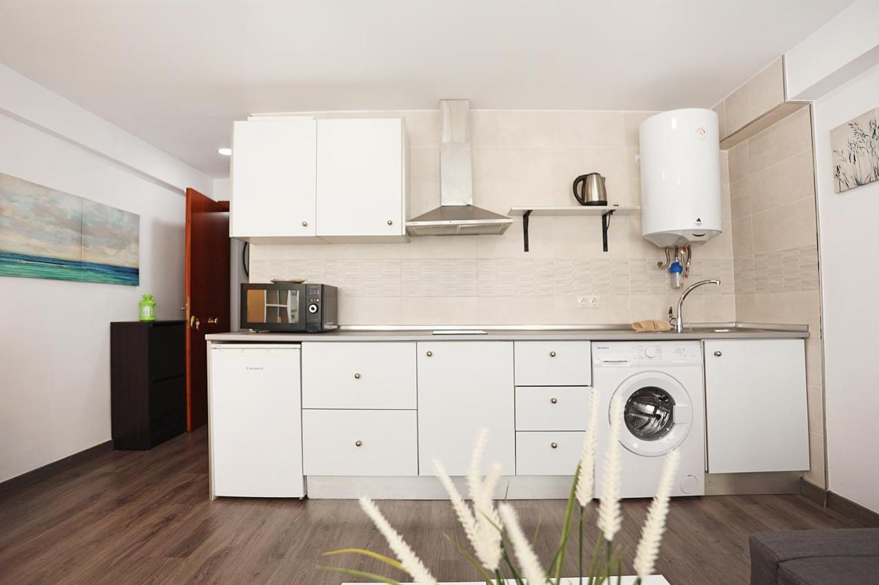 Holidays2Malaga Goya - Zona Huelin & 500 Mts De La Playa Apartment Exterior photo